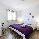Rokoko Holiday home *
