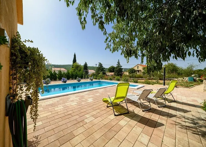 Rokoko בית נופש שיבניק